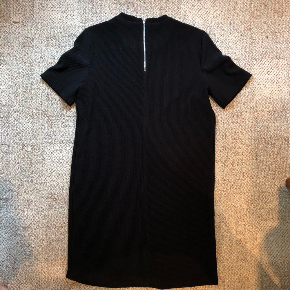 Black Ribbed Shift Dress - Picture 5 of 6